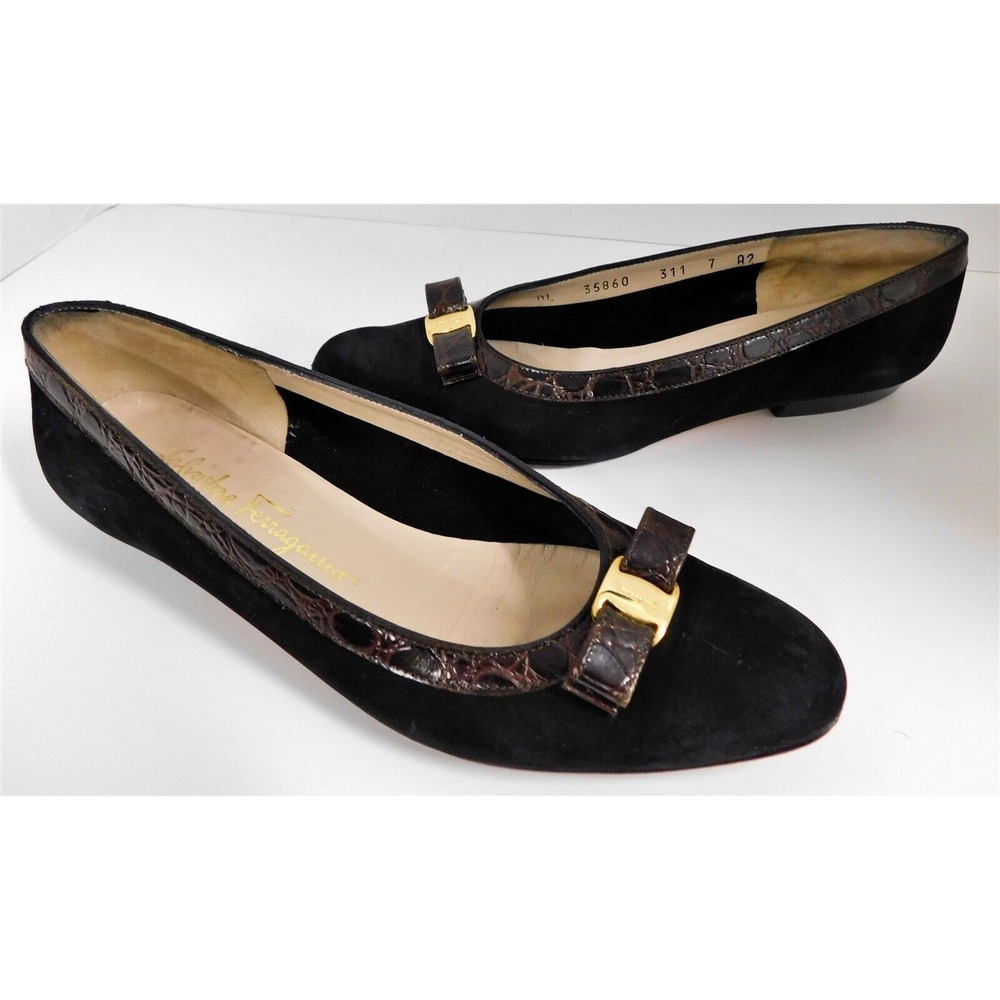 Salvatore Ferragamo Vara Black Suede Brown Croc Leather Bow‎ Pumps 7 2A